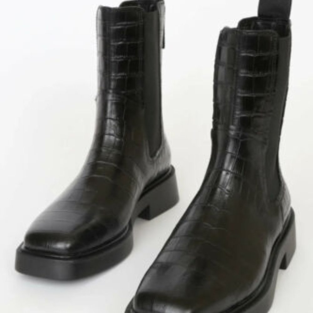 Vagabond Jillian Black Croc Embossed Square-Toe Chelsea Boots Size 41, 10
